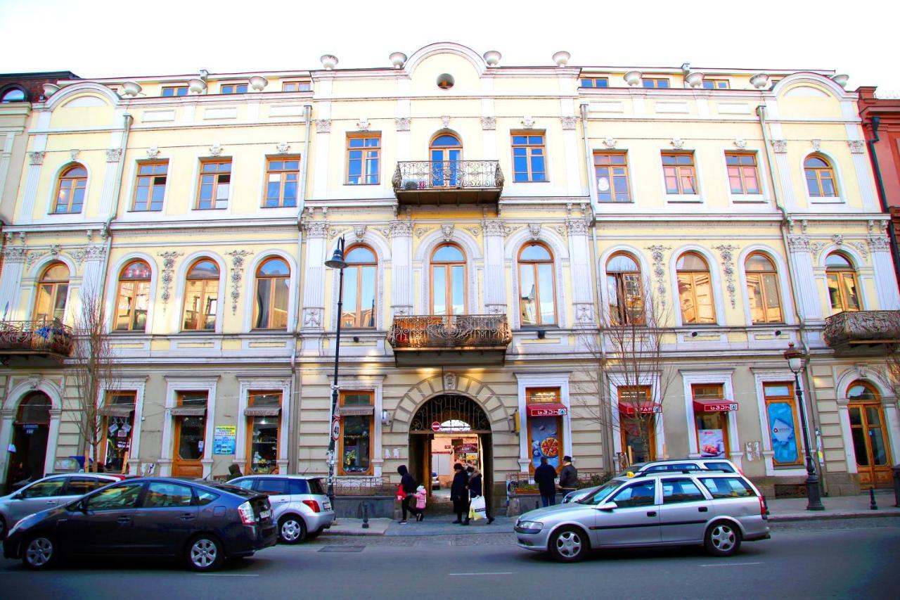 Family Apartments Tbilisi Ngoại thất bức ảnh