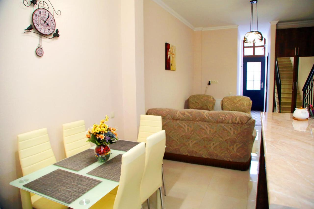 Family Apartments Tbilisi Ngoại thất bức ảnh
