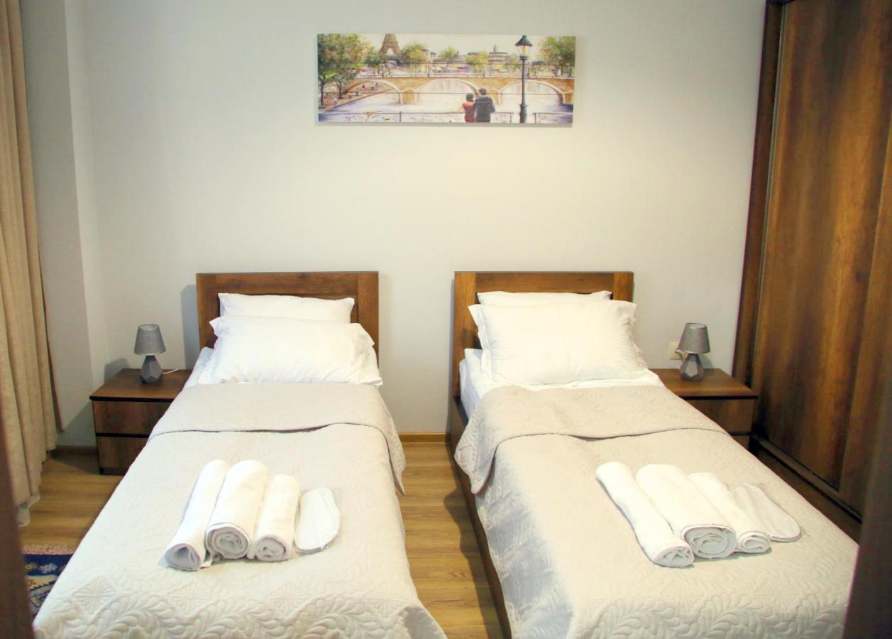Family Apartments Tbilisi Ngoại thất bức ảnh